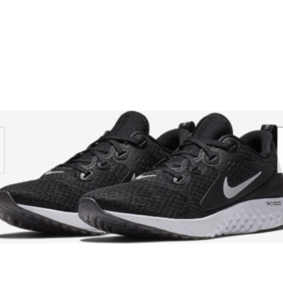 women's nike legend react